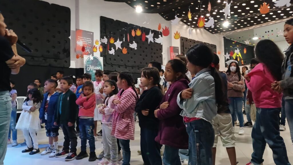 Encuentro en la iglesia aliada
