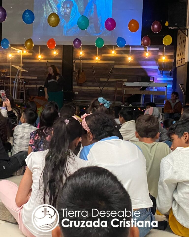 Temporada navideña 2024: entrega de regalos a los niños de la Fundación