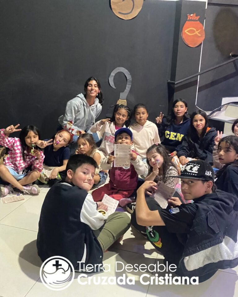 Temporada navideña 2024: entrega de regalos a los niños de la Fundación
