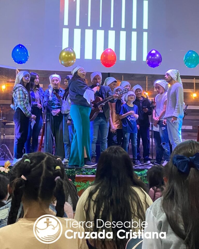 Temporada navideña 2024: entrega de regalos a los niños de la Fundación